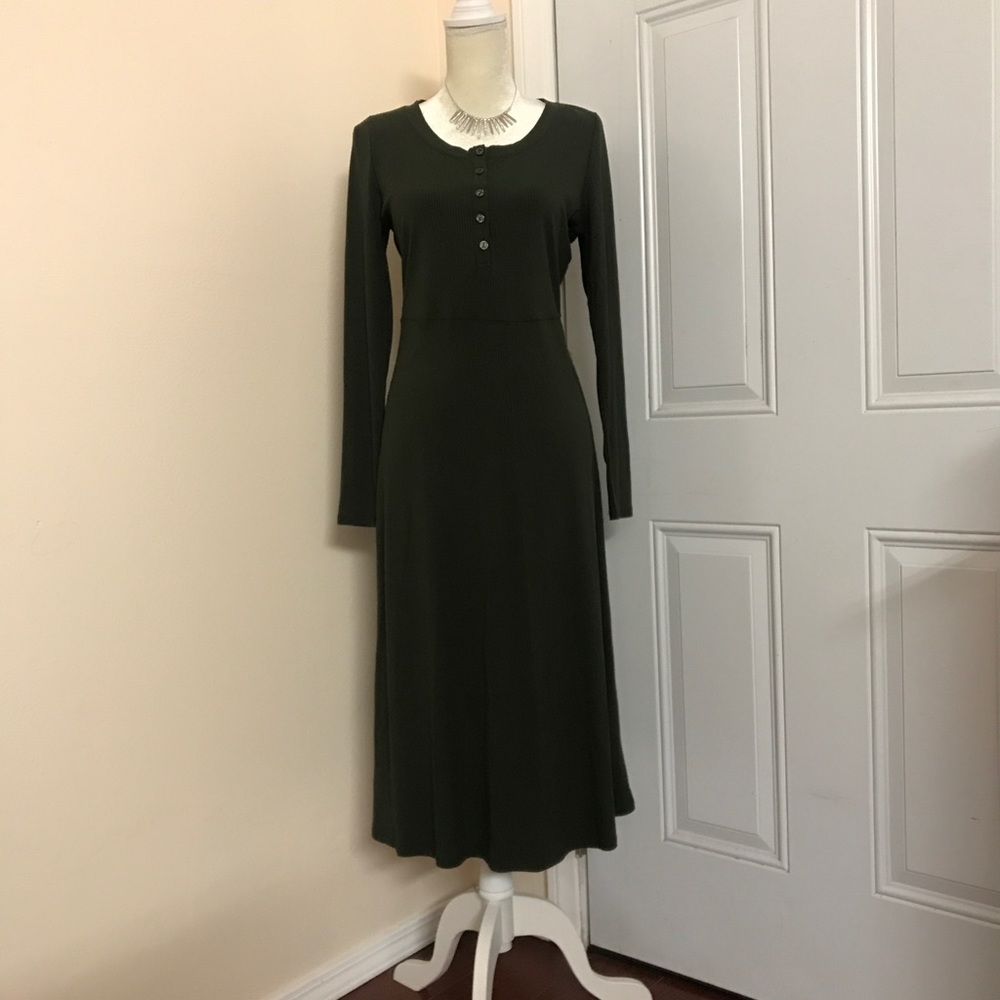 Green Long Sleeved Dress
